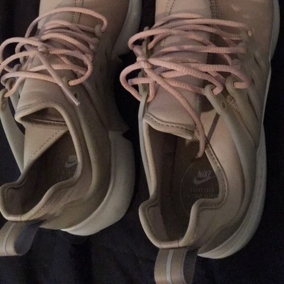 nike presto nude